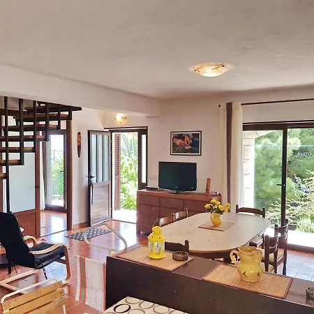 House Direct On Celina